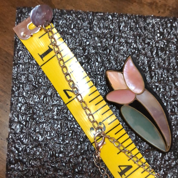 Hand Crafted Mother Of Pearl Bib Necklace With Vintage MOP Tulip Earrings - Picture 7 of 13